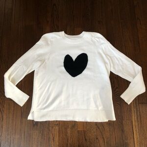 Ann Taylor LOFT Women’s M White Knit Long-Sleeve Crewneck Sweater w/Black Heart